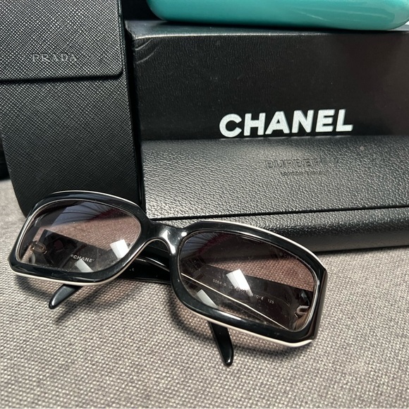 😎AUTHENTIC CHANEL BLACK AND WHITES😎 - Picture 4 of 8